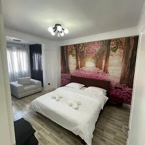 tirana-center-apartment-tirana.albaniahotels.org/